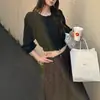 Blusa Goo Goo Eye de Algodón Tencel con Cuello de Encaje Francés Negro, Camisa de Manga Larga Dulce y Versátil para Principios de Otoño