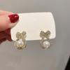 Pendientes de borlas de perlas y flores barrocas de lujo con aguja plateada, pendientes retro para mujer, pendientes franceses de alta gama a la moda, venta al por mayor