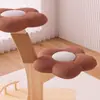 Casa na árvore estilo floresta de madeira para gatos escalarem, casa de gato para vários gatos brincarem e se divertirem, estrutura para gatos com arranhadores de juta e plataforma para observar flores