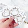 Broche Sencillo de Aleación con Diamantes en Forma de Corazón y Estrella, Pin Antiexposición, Moderno para el Trayecto al Trabajo, Disponible en Stock del Fabricante