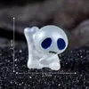 Paisaje en miniatura popular transfronterizo, accesorios de decoración DIY de esqueleto alienígena fantasma creativos que brillan en la oscuridad, mini figuras