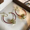 Pendientes de Clip tipo Gota de Aceite Inspirados en Celebridades Diseño de Espiral para Mosquitos Pendientes sin Perforación Pendientes Retro Estilo Hong Kong Pendientes de Botón de Moda para Viajeros