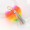 Llavero de Bola de Peluche Colgante de Peluche con Forma de Corazón Colgante para Coche Llavero con Colgante de Corazón para Pareja Fabricante Venta al por Mayor Regalo de Graduación