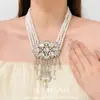 Colar Europeu Multicamadas com Pingente de Pérola em Gota e Franja Temperamento de Luxo Leve Design Exagerado Corrente para Clavícula Colar com Sensação de Alto Padrão