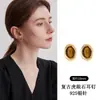 Brincos de Prata 925 com Pino e Pedra Olho de Tigre, Design Elegante e Sofisticado, Brincos Estilo Hong Kong Dourado Vintage de Nicho