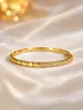 Pulsera de estilo simple, versátil y de moda con temperamento de alta gama Joyería de mano de circón elegante y exquisita para el trabajo y el día a día