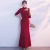 Mejorado vestido cheongsam bordado, corte ajustado, diseño largo, único y elegante, nuevo vestido de mujer estilo chino