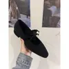 Sapatos Mary Jane Estilo Francês 2025 Novo Modelo com Forro de Pelúcia, Bico Quadrado Quente, Abertura Rasa, Adequado para Saias, Sapatos de Festa Embelezados com Pérolas