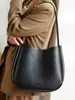 Bolsa de balde atacado transfronteiriça, simples e estilosa, bolsa tote de grande capacidade, cor sólida, versátil para o dia a dia, bolsa de ombro, personalização de marca própria