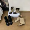 Sandálias Romanas Plataforma Retrô para Mulheres 2026 Verão Novo Estilo Francês Bota Reta Curta Deslumbrante com Tira Única