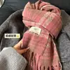 Bufanda Nueva para Mujer Invierno Estilo Japonés y Coreano Combinación Total Cuadros Cálida Engrosada Bufanda para Pareja Estudiante Moderna Sensación de Alta Gama Chal