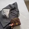 Bolsa de Corrente com Strass Plissada de Nicho Tendência Bolsa Estruturada Caixa Nova Moda 2025 Versátil Estilosa Pequena para Mulheres
