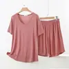 Conjunto de duas peças novo modelo de primavera e verão para mulheres, em modal, com decote V, manga curta e shorts, tamanho grande, soltinho, casual, simples, para casa
