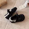 Zapatos de princesa para niña, zapatos para niños pequeños de estilo coreano con suela blanda, zapatos de primavera transpirables para niños pequeños, zapatos de lunares para bebés de un año