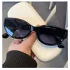 Gafas de Sol Retro Europeas y Americanas Transfronterizas de Marco Pequeño Ojo de Gato Moda Sentido de Alta Gama Temperamento Individual Gafas de Sol Cuadradas y Redondas para Posar