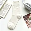 Calcetines Blancos de Media Pantorrilla para Mujer, Estilo Delgado de Principios de Otoño, Calcetines Largos con Borde Enrollado de Lunares, Estilo Ballet Coreano, Calcetines de Maternidad sin Costuras con Puño Suelto