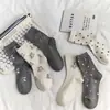Novas meias de algodão para outono e inverno, meias fofas com desenho de urso preto, branco e cinza para mulheres, meias estudantis respiráveis e absorventes de suor, meias casuais