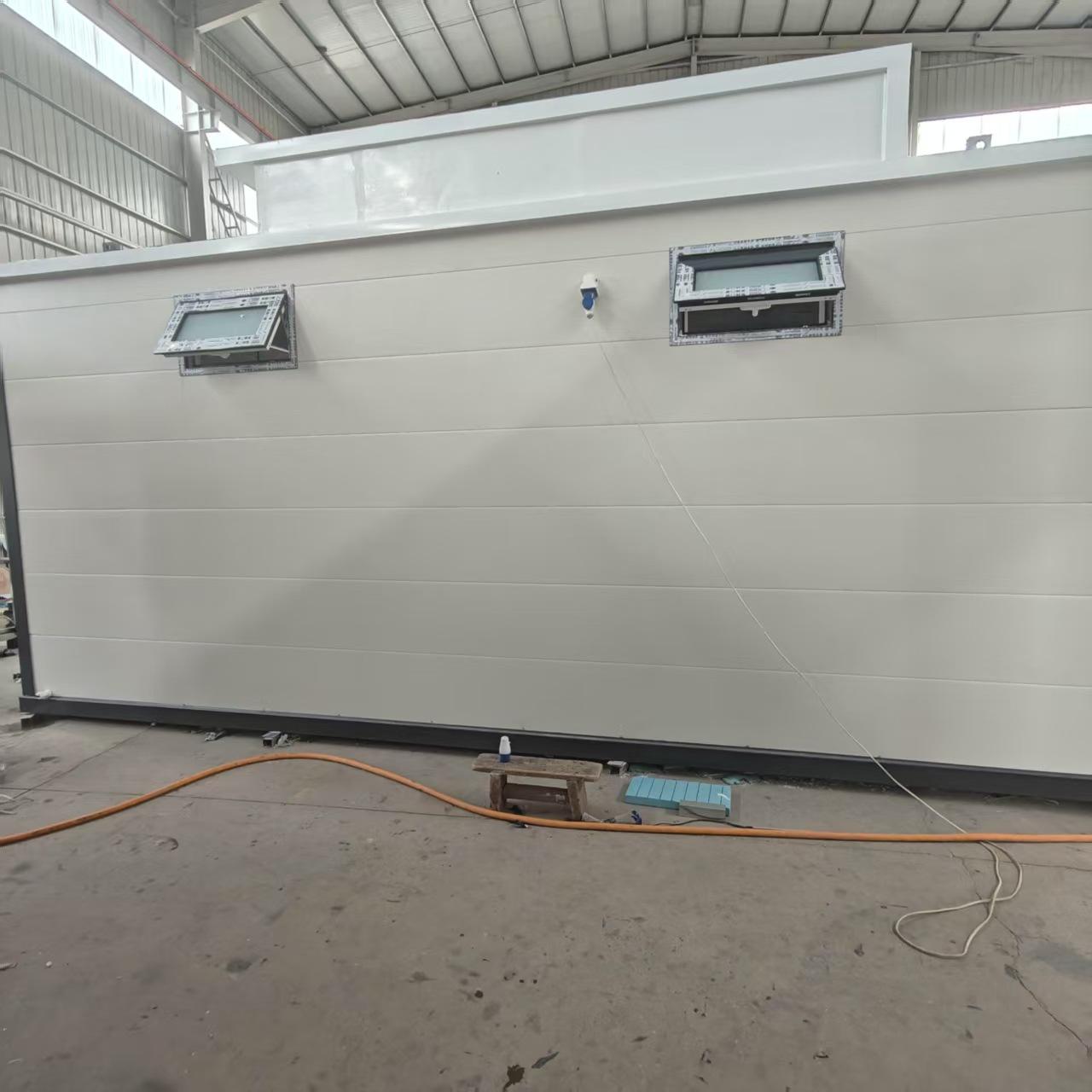 4c2a1c77-b366-4c15-aee8-6046e2