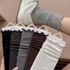 Calcetines de mujer sin costuras, calcetines de estilo japonés con volantes hasta la mitad de la pantorrilla, nueva colección de otoño, color liso, simples y versátiles, calcetines grises
