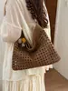 Bolso Tote Simple Tejido Hueco de Moda 2026 Nuevo Estilo de Verano Elegante Bolso de Hombro para el Trabajo Estilo Fresco y Dulce