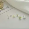 Conjunto de Pendientes de Flor de Mariposa Mult piezas Fresco y Elegante para Mujer, Sencillo para el Trabajo Diario, Pendientes al por Mayor de Accesorios de Yiwu