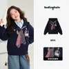 Jaqueta Pudding Haru Estampada com Gravatas para Meninas Moda Nova Primavera 2026 Moletom Curto com Capuz para Crianças