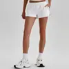 Shorts de yoga con bolsillos, secado rápido, estilo europeo y americano, shorts para deportes al aire libre que levantan el trasero, pantalones de yoga para running y fitness para mujer 4167