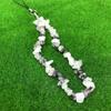 Cadena para teléfono móvil de grava de cristal irregular natural Cadena colgante de mano para mujer de cristal ágata transfronteriza europea y americana al por mayor