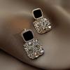 Aretes Negros de Tuerca Trendy Elegantes Celebridad de Internet de Corea del Sur Lujo Ligero de Alta Gama Cara Pequeña Joyería para la Oreja Aretes de Tuerca