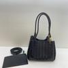 Bolso de piel auténtica para mujer, diseño de nicho, moderno, combinable, bandolera de un solo hombro, bolso para teléfono móvil, tejido, 2024