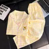 Pijama bordado de gato con lunares blancos lechosos y negros para mujer, algodón nube, corte holgado, talla grande, ribete rojo, cuello de solapa, conjunto de manga larga y pantalón largo