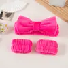 Diadema de Cabeza de Nube de Venta Caliente Absorbente que Absorbe el Sudor Muñequera Diadema de Felpa de Coral Set de Diadema para Cuidado de la Piel y Spa Fábrica de Origen