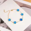 Popular Pulseira de Aço Titânio Feminina de Cinco Folhas Trevo Pérola Dupla Face Cruzada Europeia e Americana Luxo Leve Atacado do Fabricante