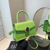 Estilo Hong Kong Primavera Nuevo Casual 2025 PU Color Fresco Cocodrilo Hombro Cruzado Axila Portátil Bolso Cuadrado Pequeño