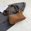 Bolso de Mano de Nicho Elegante Nuevo Invierno 2025 Bolso Cruzado de Cuero Suave Retro Bolso de Hombro Minimalista Chic de Moda