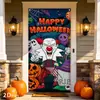 Cubierta de puerta de Halloween transfronteriza TMEU con las palabras "Cuidado con la oscuridad" y una pancarta de decoración de horror de mano sangrienta