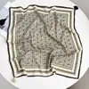 Bufanda cuadrada de estilo coreano, a la moda, versátil, con flecos y borlas, adecuada para decorar con un cinturón, hecha de algodón y lino con un colgante de borla.