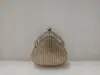Suministro Directo en Stock para Banquetes Europeos y Americanos Transfronterizos, Minibolso de Noche Metálico de Fondo Plano con Pedrería, Bolso de Mano Pequeño con Pedrería y Adorno Completo de Pedrería