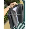Stock de fábrica Estilo Retro Japonés Neutro Cárdigan de Punto de Cuello Semi-Alto Unisex Otoño/Invierno Top Holgado Casual Ropa de Abrigo