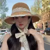 Nuevo Sombrero de Sol de Paja con Cuentas de Madera Coloridas Estilo Hyuna Sombrero de Pescador de Ala Ancha Plegable para Protección Solar en la Playa para Mujeres