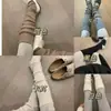 Novo conjunto versátil de meias outono/inverno 2026, meias curtas da moda, polainas, meias modeladoras para panturrilha e meias de cano médio com um toque jovem