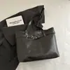 2025 Moda Outono Novo Design Tecido PU Bolsa de Ombro Nova Bolsa Feminina Tendência Versátil Bolsa Simples