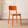 Silla de Plástico de Lujo Ligero Respaldo Silla Ocio Comercial Taburete Negro Comedor Restaurante Mesa y Sillas de Comedor Uso en el Hogar