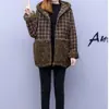 Chaqueta de lana de cordero con costuras de algodón y lana, invierno, nueva, con capucha, abrigo de lana grueso, abrigo acolchado a cuadros para mujer