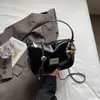 2026 Nuevo Bolso de Mano Tofu de Alta Apariencia Simple de Moda Bolso Cruzado Versátil con Cadena Elegante Casual para el Trabajo
