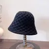 Chapéu de Pescador de Tricô Novo Estilo Coreano em Formato de Diamante Versátil Chapéu de Pescador Outono e Inverno Resistente ao Frio Chapéu Quente para Mulheres Chapéu de Pescador Afina o Rosto