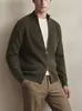 Nuevo suéter de punto para hombre con cuello alto de otoño, chaqueta cárdigan casual con cremallera, suéter acanalado de moda estilo coreano para hombre