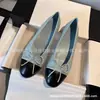 Versão de Luxo dos Sapatilhas de Ballet com Laço Xiaoxiangfeng para Mulheres, Novo Estilo 2025, Mocassins Planos Slip-On Color-Blocking