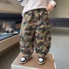 Pantalones de Primavera y Otoño para Niños 2026 Nuevo Estilo Pantalones de Trabajo Camuflaje Frescos para Niños Pantalones Deportivos de Moda para Niños Pequeños Bebé