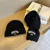 Conjunto de Dos Piezas de Gorro y Bufanda Tejidos para Niños para Otoño e Invierno, Elegante Gorro con Protección para las Orejas para Niños Mayores, Calentador de Cuello a Prueba de Viento de Color Sólido para Niños
